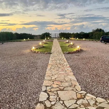 Villa Camelie Кампофеличе-ди-Роччелла